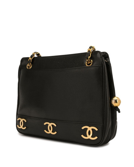 CHANEL Caviar Skin Triple...